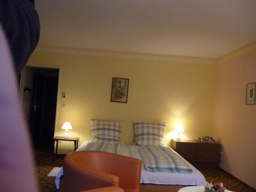 Hotel-Garni-Sonnenlay ベルンカステル・クース 部屋 写真